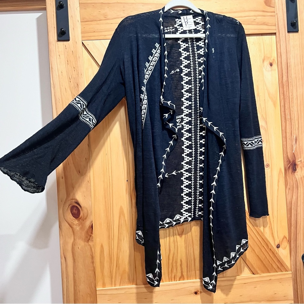 Elegant Black and White Patterned Cardigan